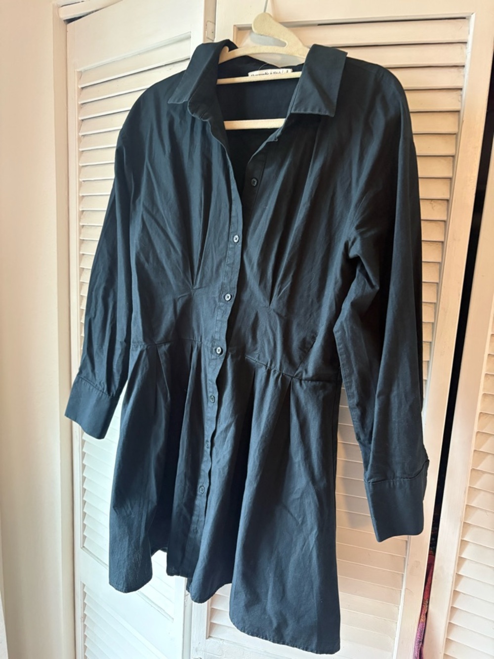 Abercrombie & Fitch Black Long-Sleeve Button Front Shirt Dress - Picture 2 of 3